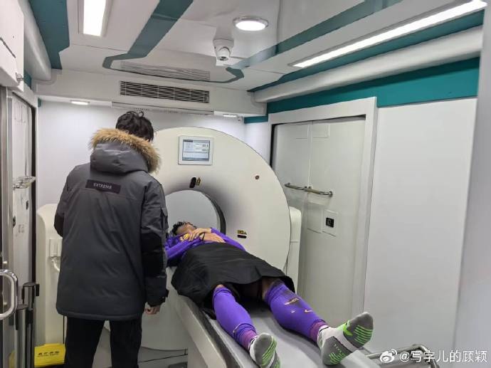 記者：謝維軍初步檢查無大礙，后續(xù)兩天還要注意觀察
