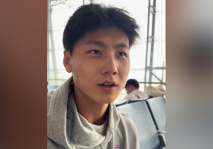  為何半場過后不久被換下？毛偉杰：兩條腿特別緊，李導(dǎo)怕我受傷