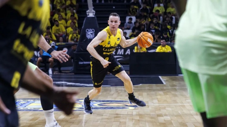  NBA初代老六，42歲進(jìn)入生涯巔峰？！